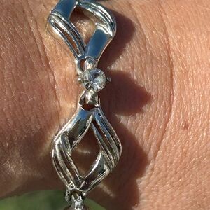 4/$100 CORO Elegant Silver Bracelet with Crystal Accent 7 inches 🥰